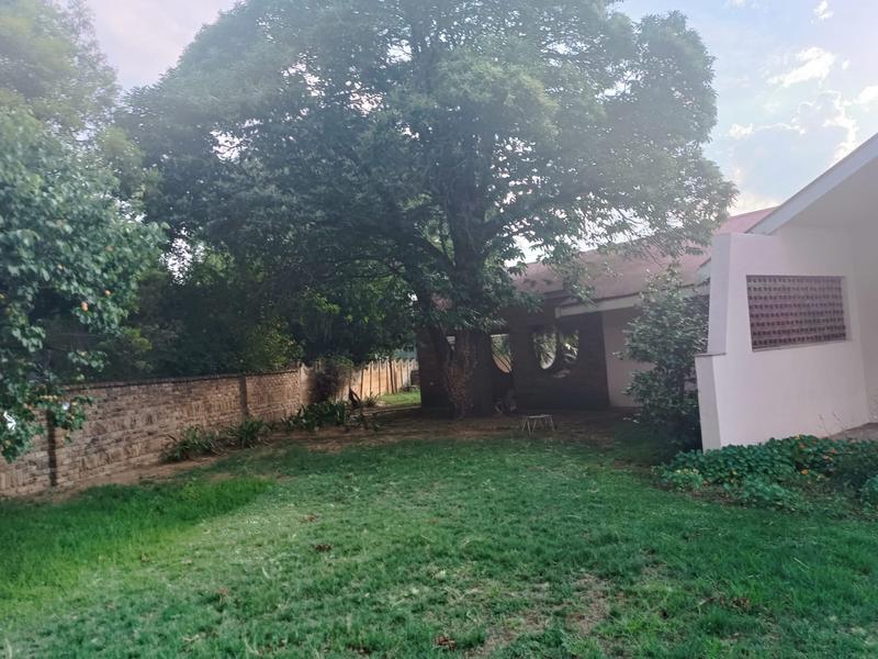 5 Bedroom Property for Sale in Parys Free State